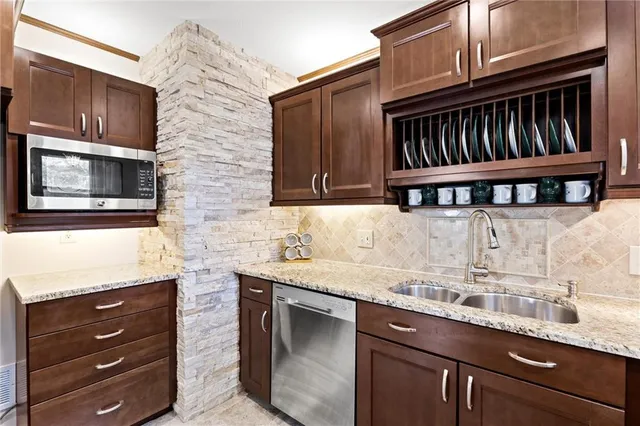 $275,000 | 8403 East 110 Terrace, Kansas City, MO 64134