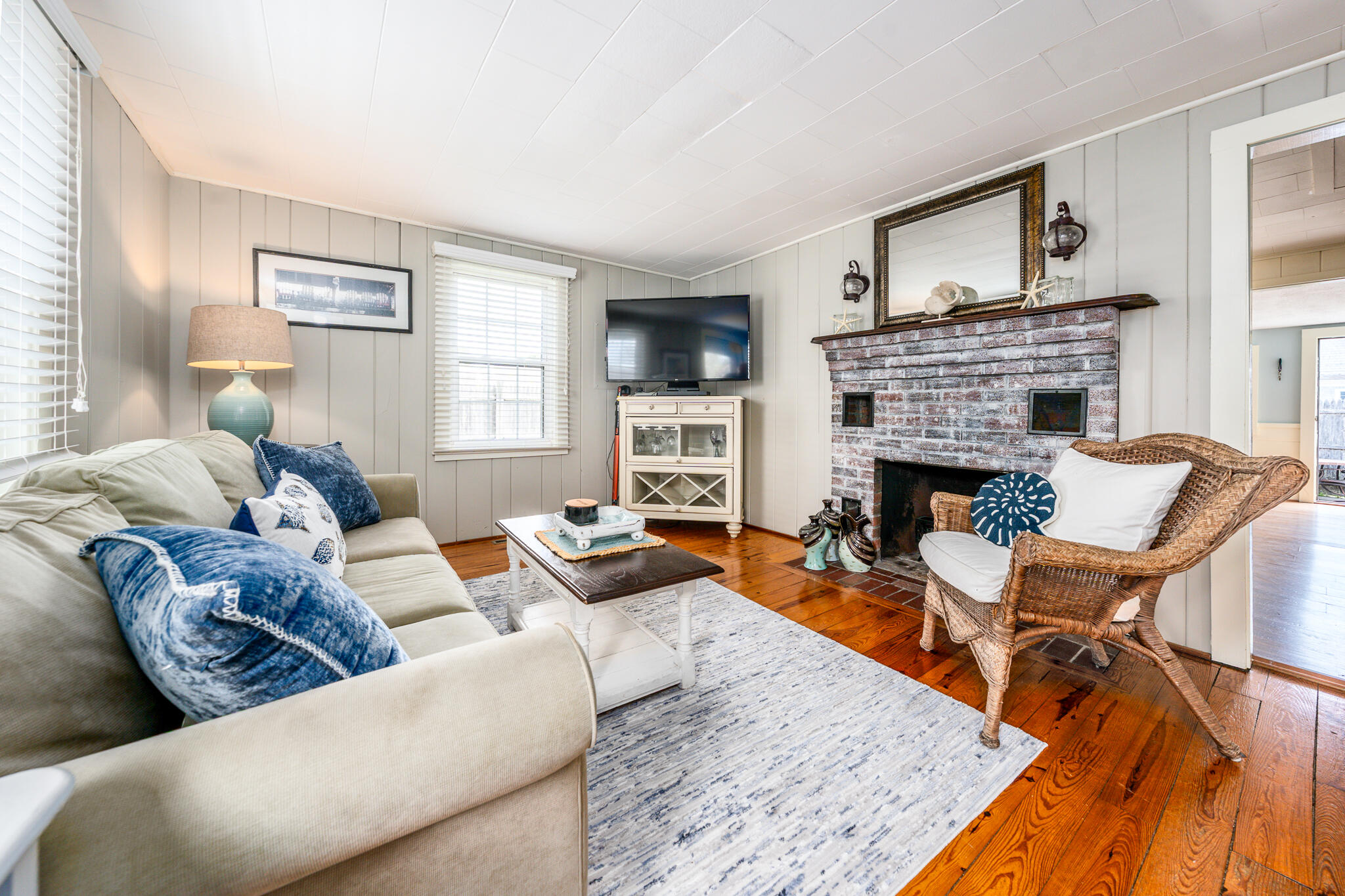 274 Shad Hole Road Dennis Port, MA 02639 - Photo 17 of 54 livroom3