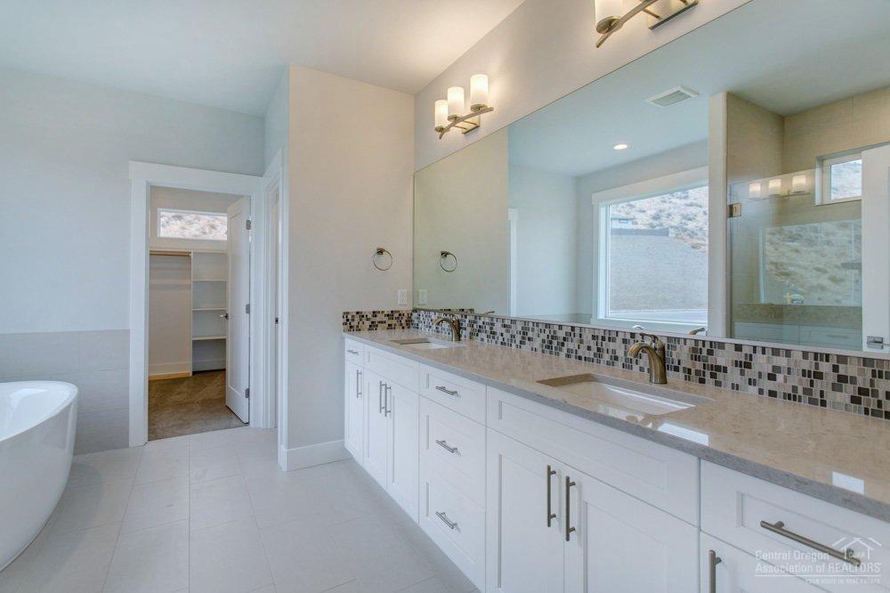 60860 Southwest Headwaters Loop Bend, OR 97702 - Photo 13 of 23 Photos reflect similar home models. Spe