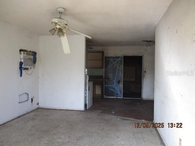 4175 Covington Street Orlando, FL 32811 - Photo 5 of 19 a view of a hallway with closet