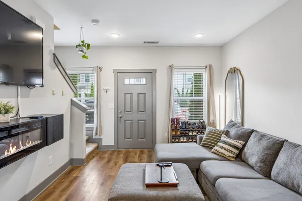 $359,900 | 680 Bristol Creek Drive, Nashville, TN 37221