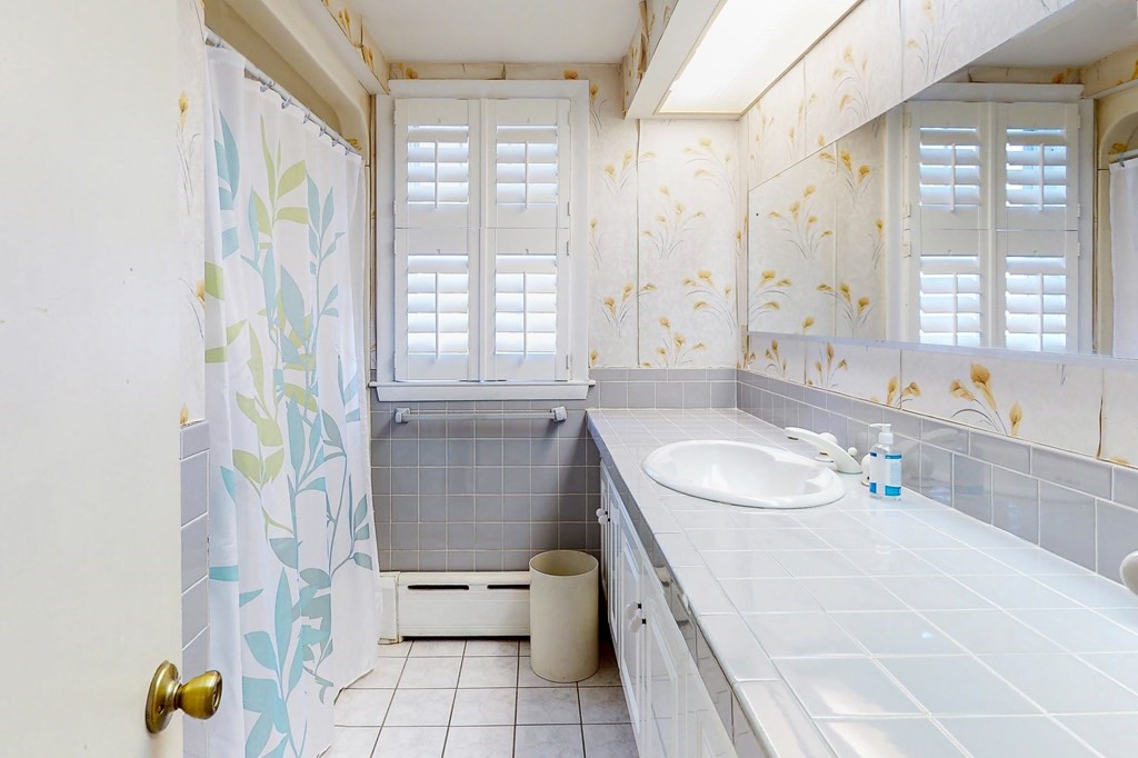 41 Court Road Winthrop, MA 02152 - Photo 16 of 40 Gallery Image 16