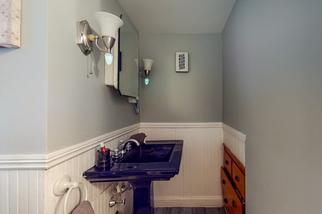 41 Court Road Winthrop, MA 02152 - Photo 26 of 40 Gallery Image 26