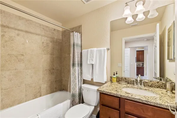 $349,900 | 5558 Palmer Circle, Unit 105, Bradenton, FL 34211