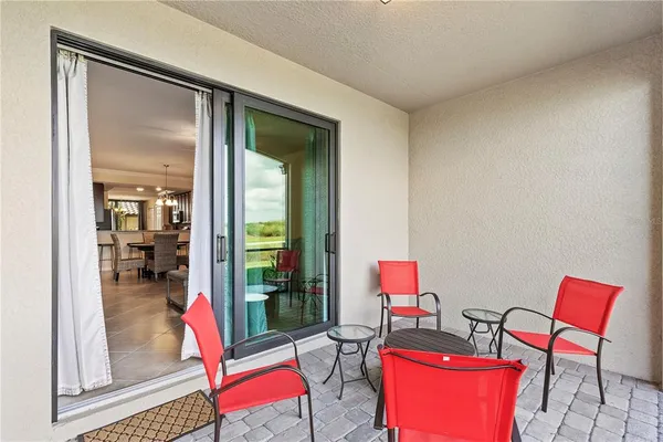 $349,900 | 5558 Palmer Circle, Unit 105, Bradenton, FL 34211
