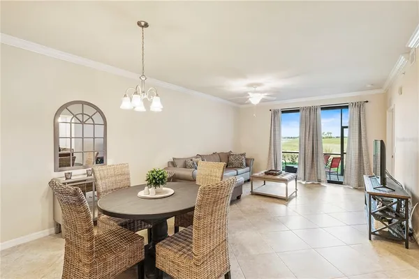 $349,900 | 5558 Palmer Circle, Unit 105, Bradenton, FL 34211