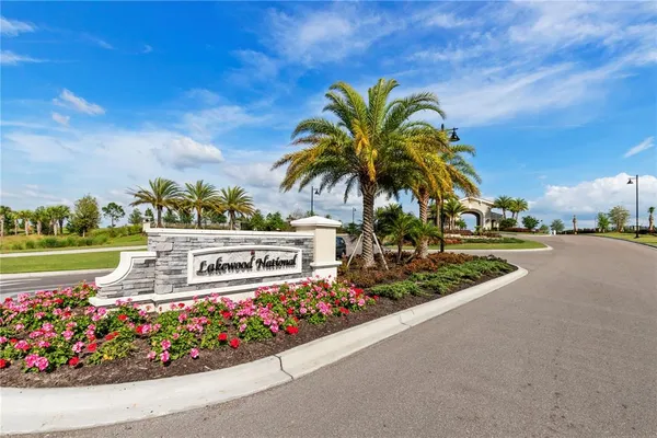 $349,900 | 5558 Palmer Circle, Unit 105, Bradenton, FL 34211