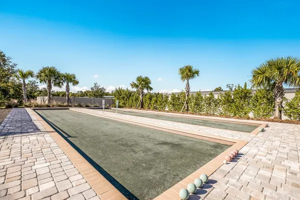 $349,900 | 5558 Palmer Circle, Unit 105, Bradenton, FL 34211