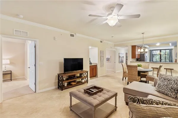 $349,900 | 5558 Palmer Circle, Unit 105, Bradenton, FL 34211