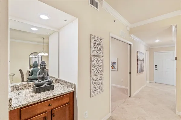$349,900 | 5558 Palmer Circle, Unit 105, Bradenton, FL 34211