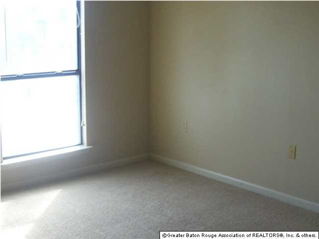 203 South Flannery Road, Unit 2 Baton Rouge, LA 70815 - Photo 8 of 10 Gallery Image 8