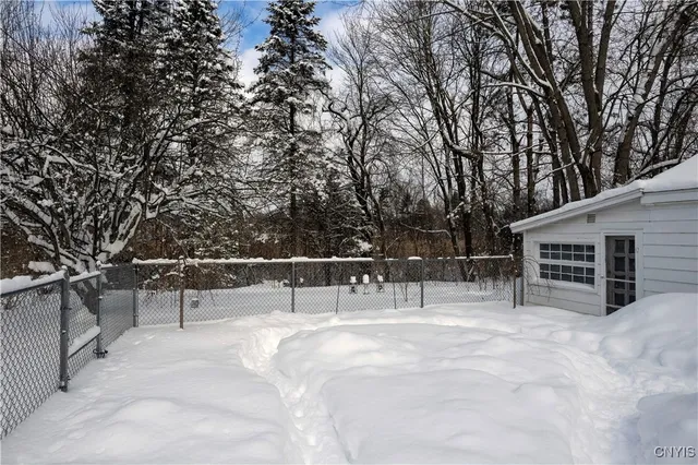 $199,900 | 20 Balsam Crescent, New Hartford, NY 13413