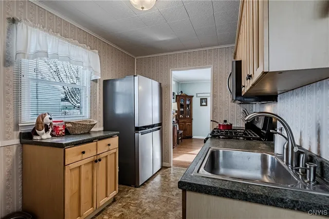 $199,900 | 20 Balsam Crescent, New Hartford, NY 13413