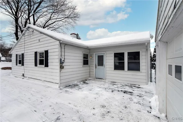 $199,900 | 20 Balsam Crescent, New Hartford, NY 13413