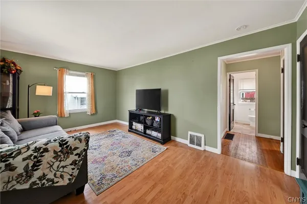 $179,000 | 310 Russell Avenue, Salina, NY 13088