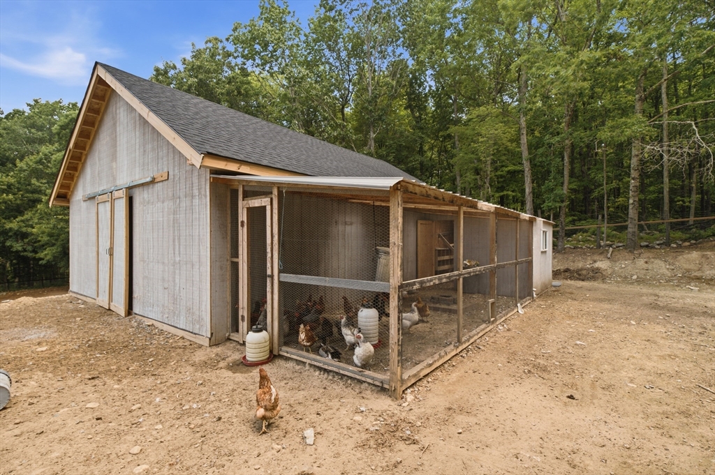345 Pleasantdale Road Rutland, MA 01543 - Photo 25 of 40