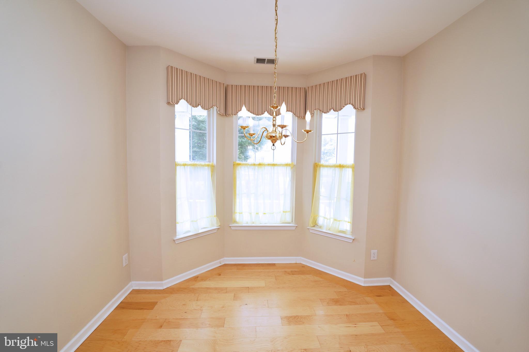 3 Stanford Road East Pennington, NJ 08534 - Photo 7 of 18 Gallery Image 7
