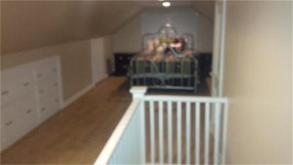 54 Melville Street Springfield, MA 01104 - Photo 12 of 14 Gallery Image 12