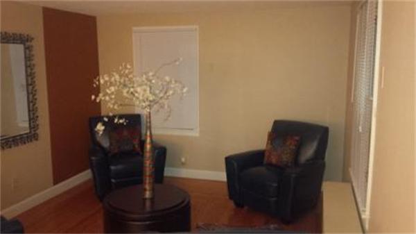 54 Melville Street Springfield, MA 01104 - Photo 3 of 14 Gallery Image 3