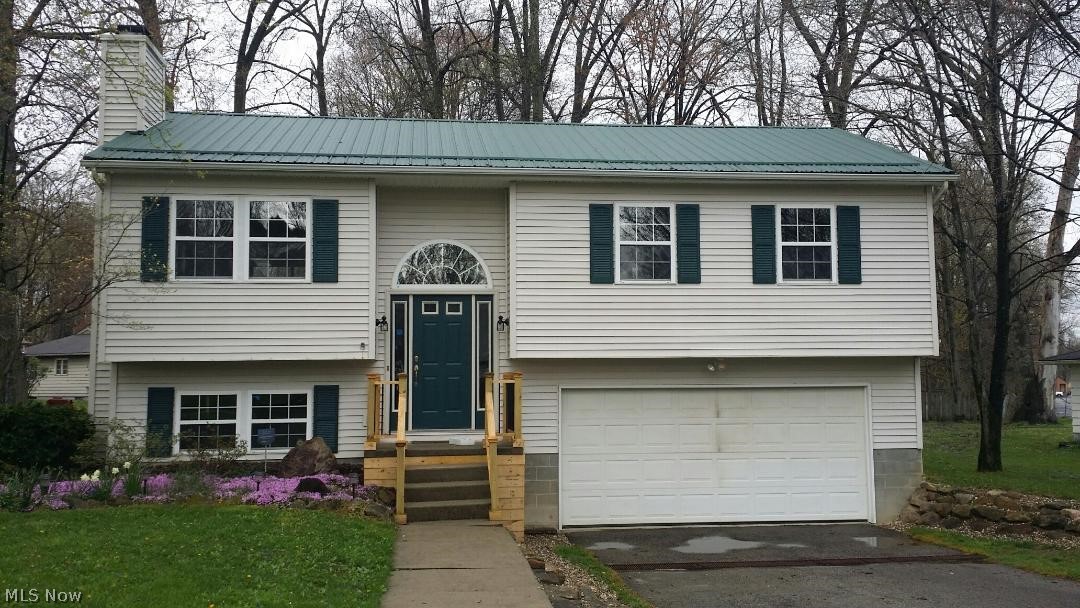 3431 Draper Street Southeast Warren, OH 44484 - Photo 2 of 25