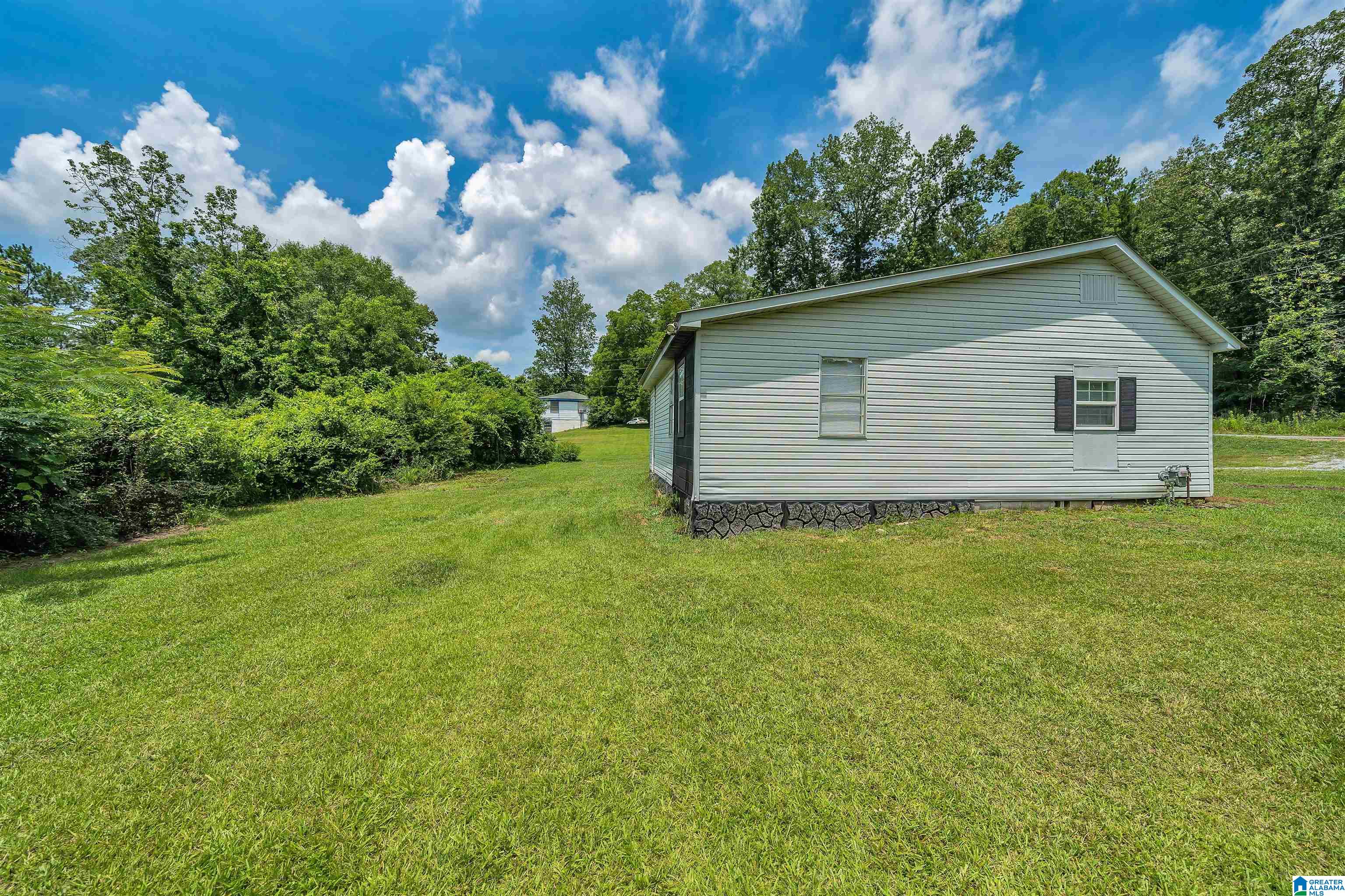 435 Southview Road Sylacauga, AL 35150 - Photo 7 of 30