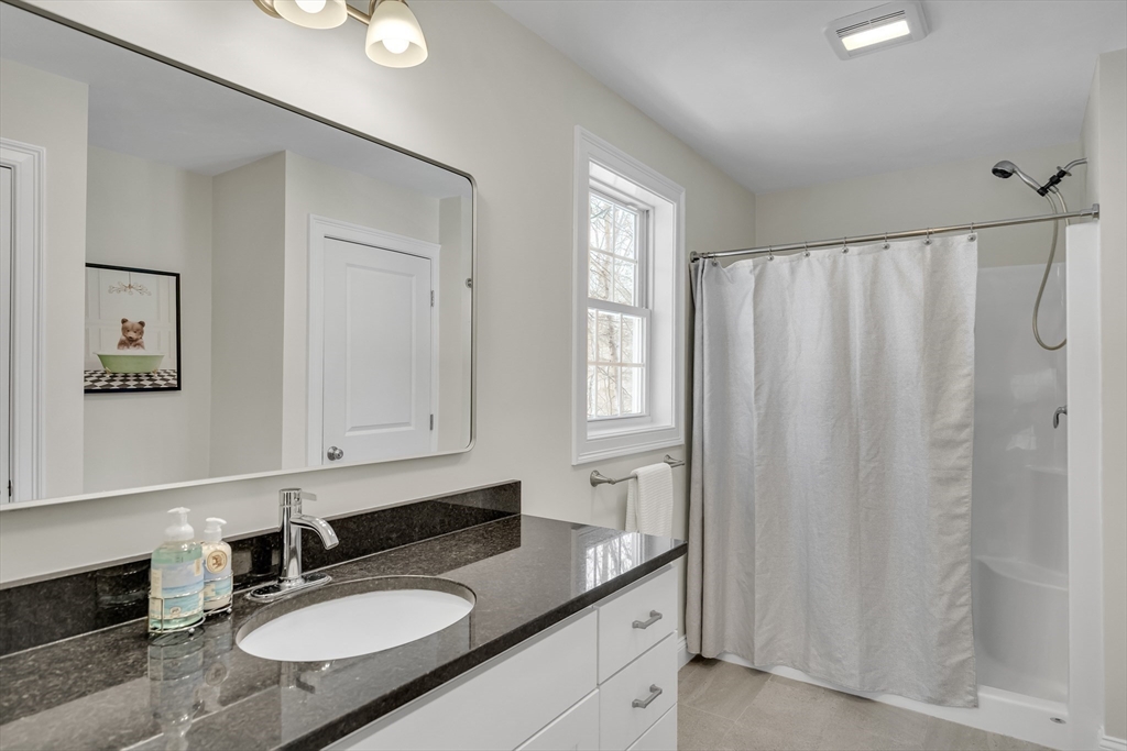 16 Oak Road Littleton, MA 01460 - Photo 15 of 38