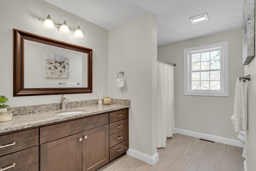 16 Oak Road Littleton, MA 01460 - Photo 21 of 38
