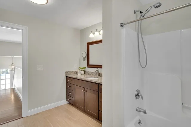 $850,000 | 16 Oak Road, Littleton, MA 01460