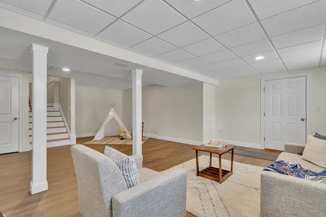 $850,000 | 16 Oak Road, Littleton, MA 01460