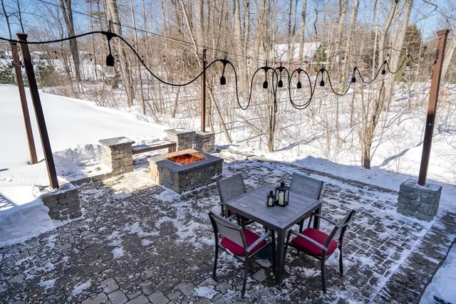 $850,000 | 16 Oak Road, Littleton, MA 01460