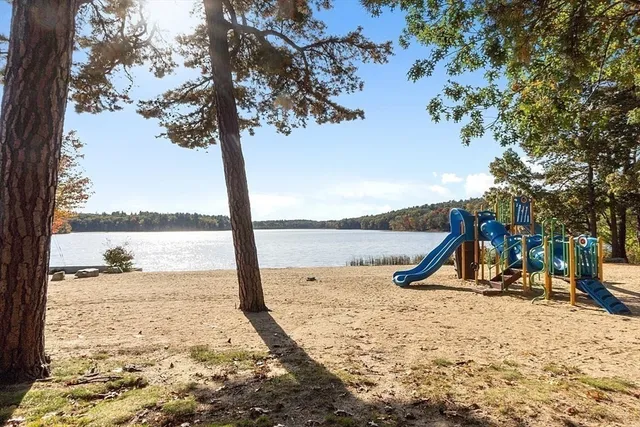 $850,000 | 16 Oak Road, Littleton, MA 01460