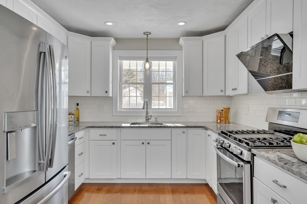 16 Oak Road Littleton, MA 01460 - Photo 10 of 38