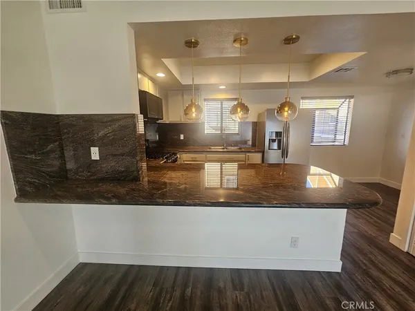a view of a counter top space
