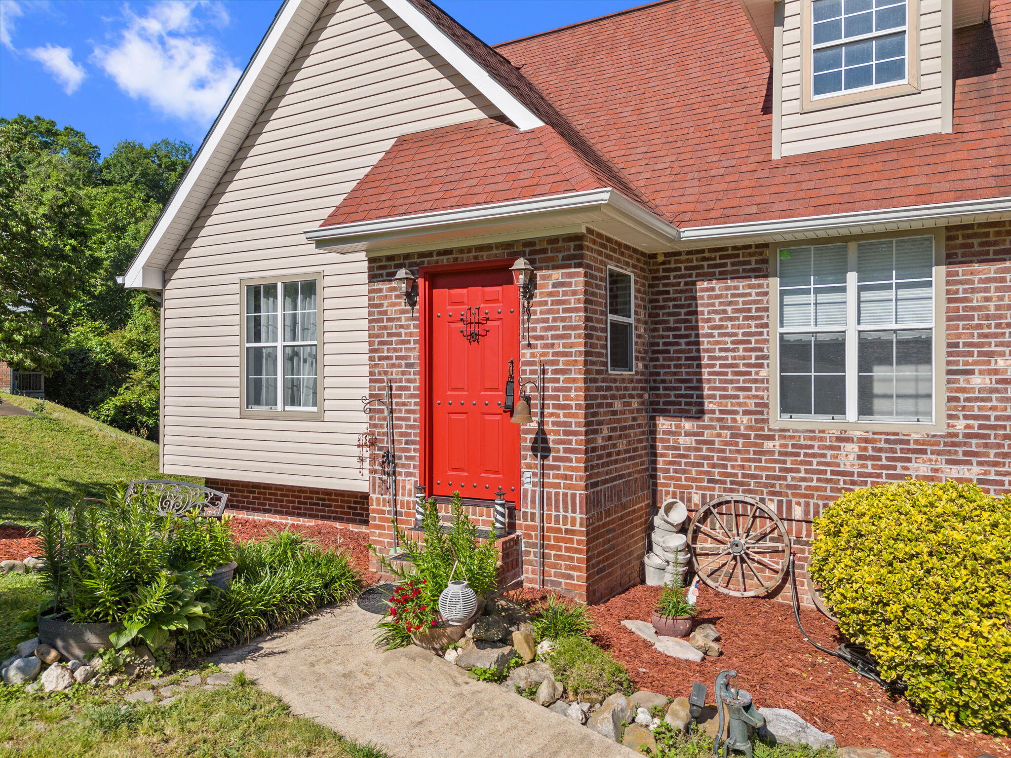 6233 Hunter Valley Road Ooltewah, TN 37363 - Photo 3 of 53 6-web-or-mls-DJI_20260508100705_0023_D