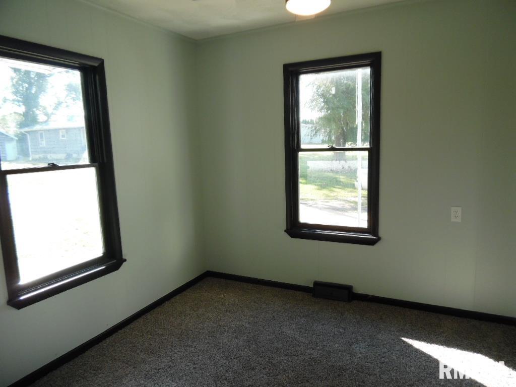18881 13th Street Fulton, IL 61252 - Photo 11 of 14