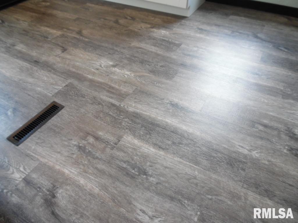 18881 13th Street Fulton, IL 61252 - Photo 12 of 14