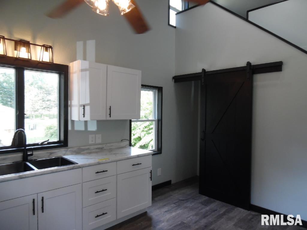 18881 13th Street Fulton, IL 61252 - Photo 5 of 14