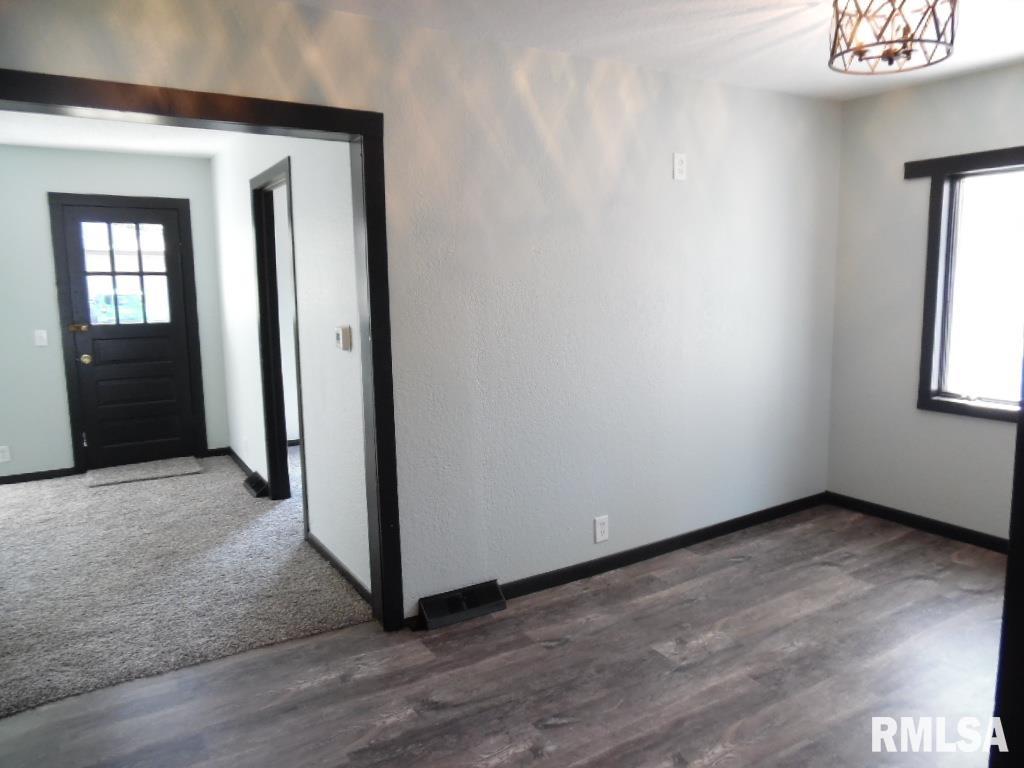 18881 13th Street Fulton, IL 61252 - Photo 9 of 14