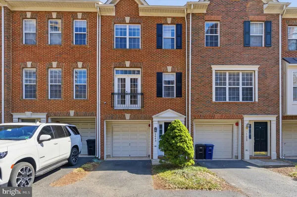 a car parked in front of a building