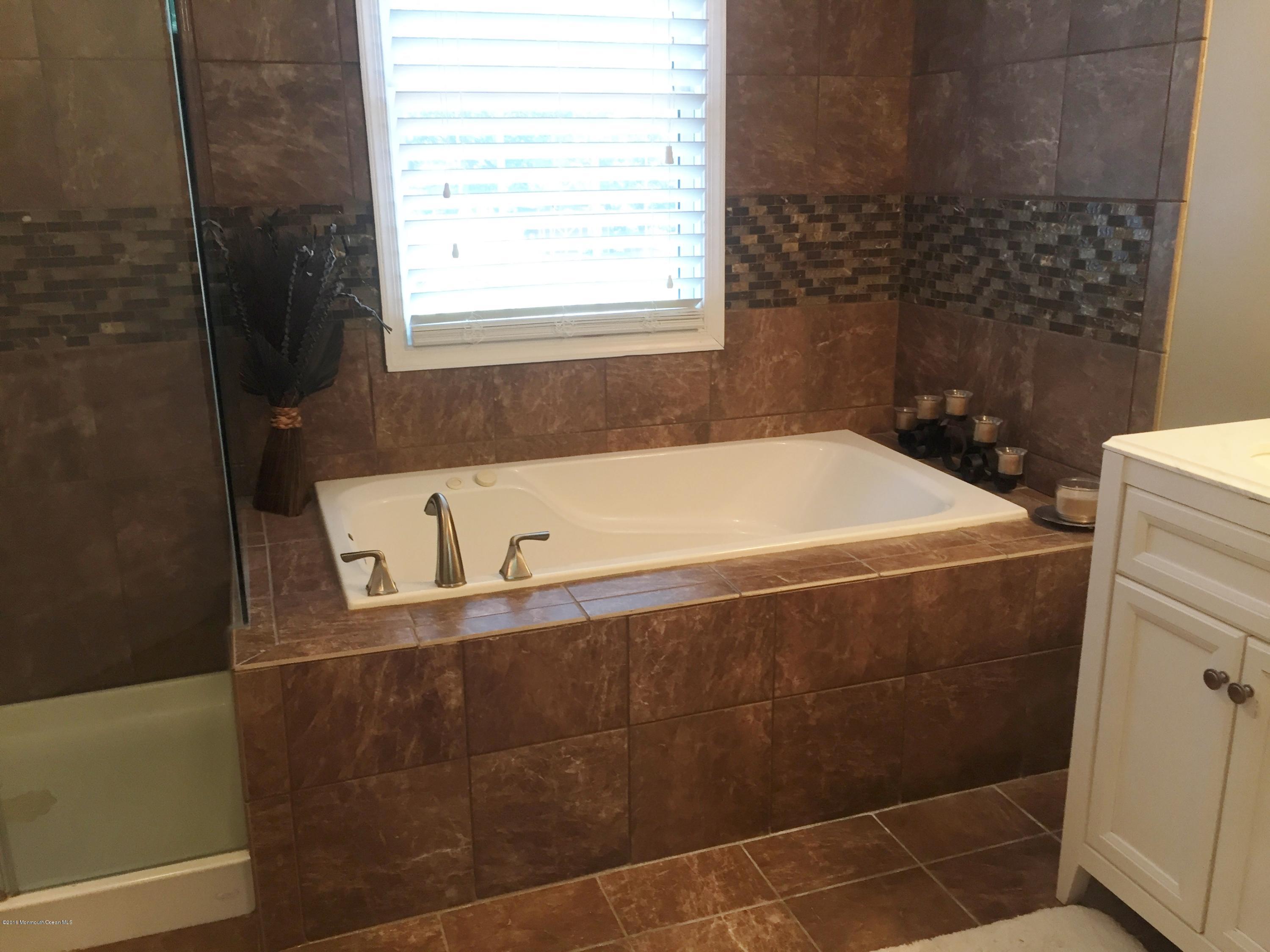 157 Docare Road Jackson, NJ 08527 - Photo 17 of 41 116