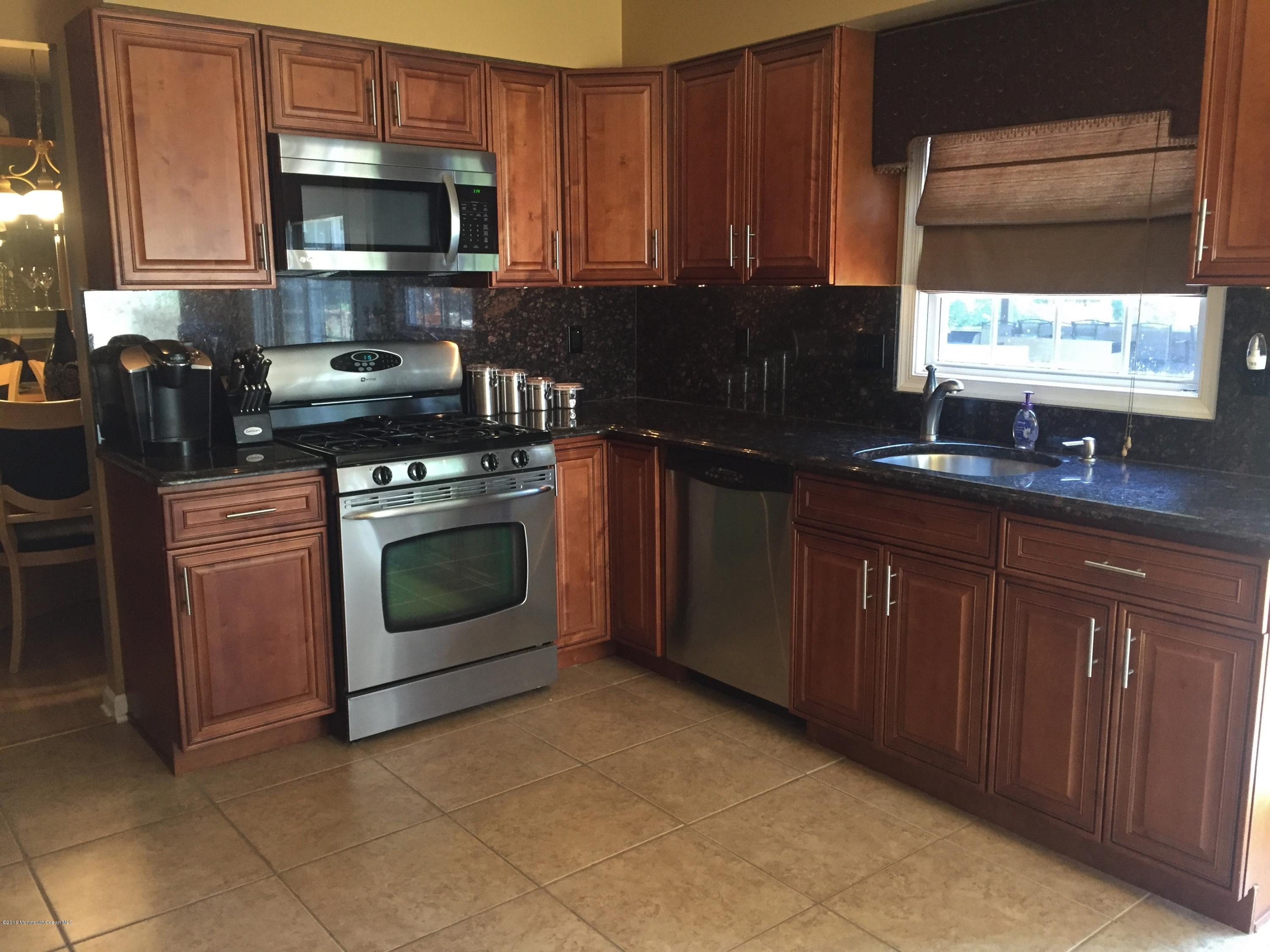 157 Docare Road Jackson, NJ 08527 - Photo 7 of 41 076