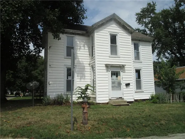 $29,900 | 800 East 3rd Street, Pana, IL 62557