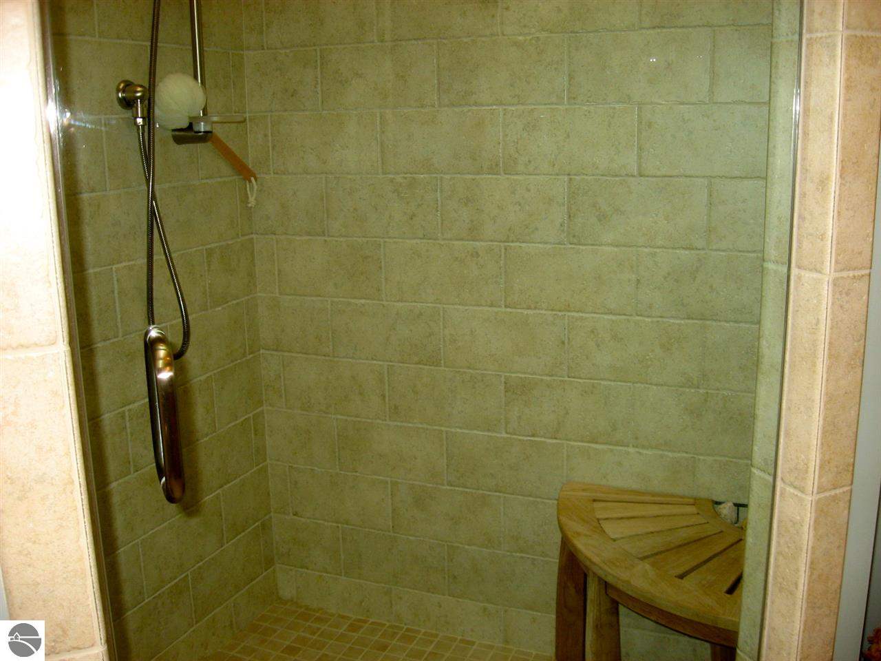 203 Red Fox Ridge Traverse City, MI 49686 - Photo 17 of 44 1775315-16.JPG