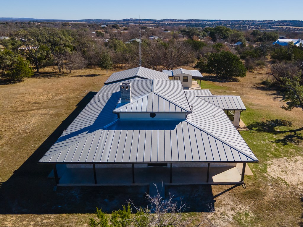 622 Paradise Ranch Road Fredericksburg, TX 78624 - Photo 13 of 90