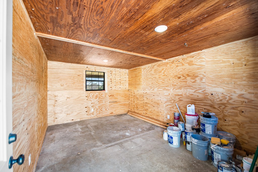 622 Paradise Ranch Road Fredericksburg, TX 78624 - Photo 15 of 90