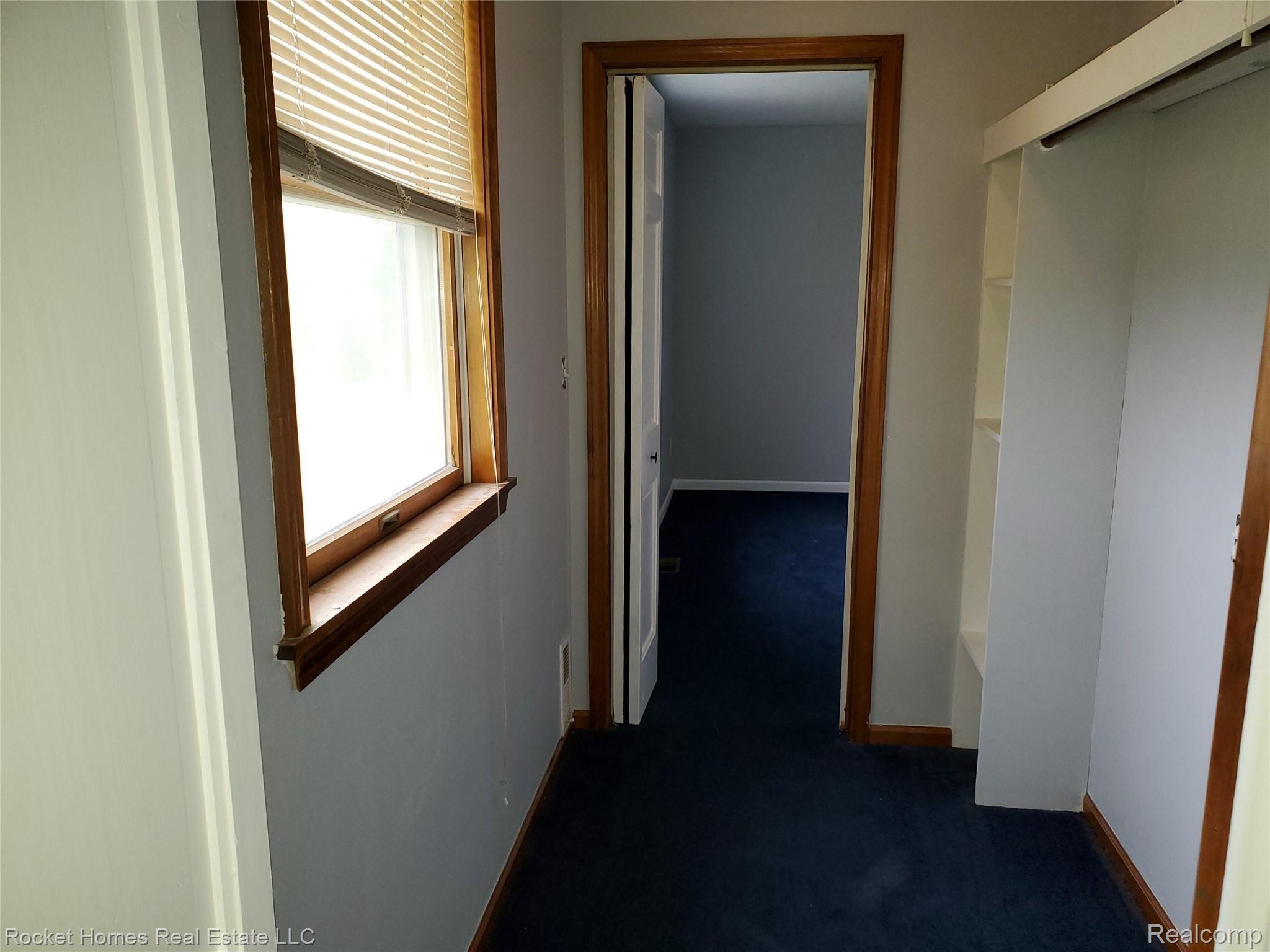 3453 Reinhardt Road Monroe, MI 48162 - Photo 9 of 29 Jack and Jill Closet.jpg