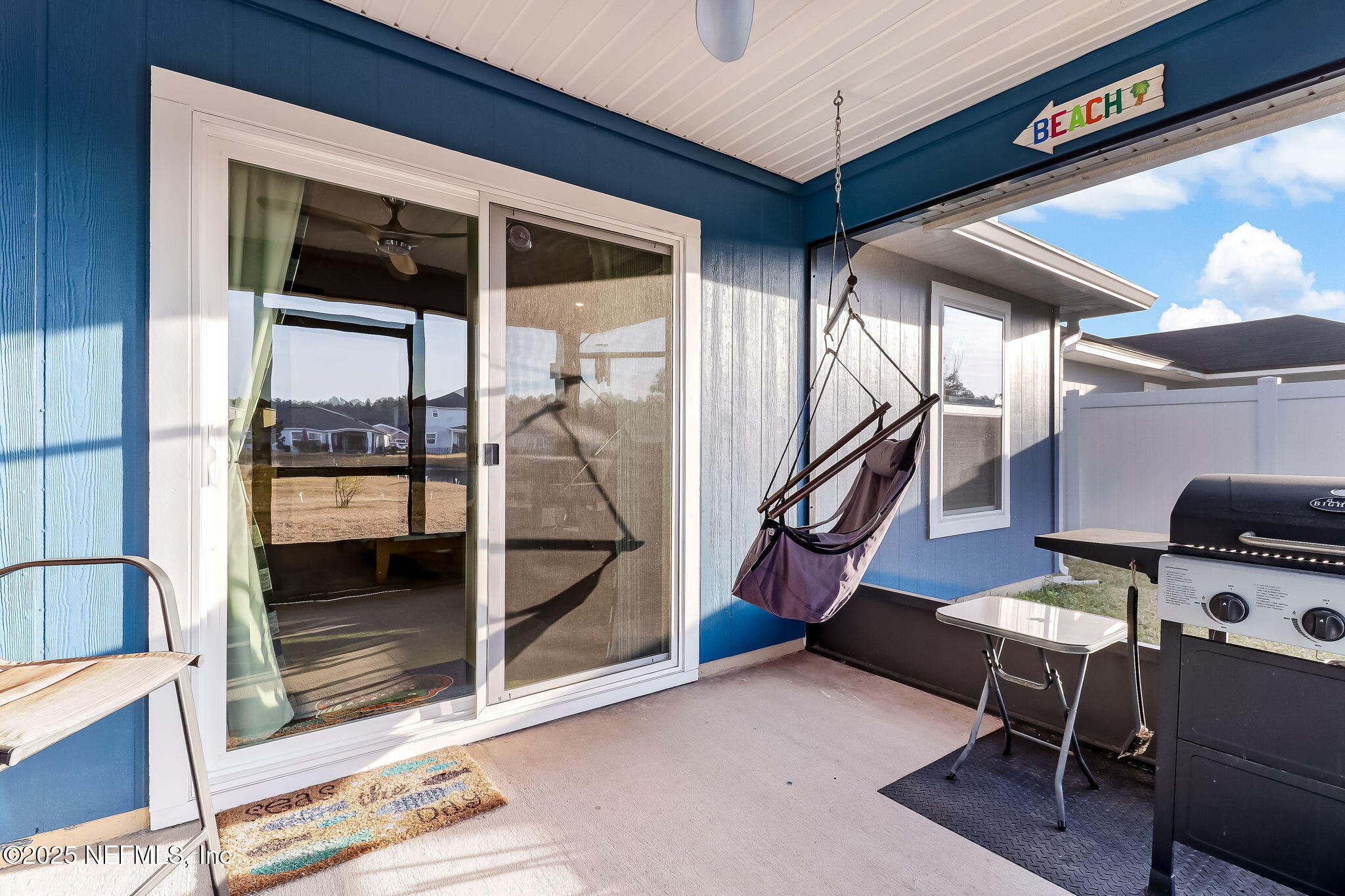 94055 Last Lane Yulee, FL 32097 - Photo 25 of 30 a room with musical instruments and windows