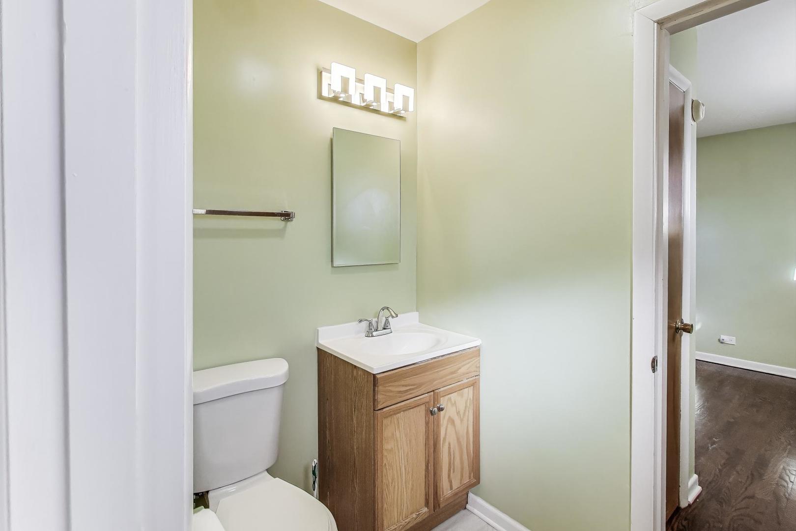 949 Daniel Drive Bensenville, IL 60106 - Photo 13 of 38