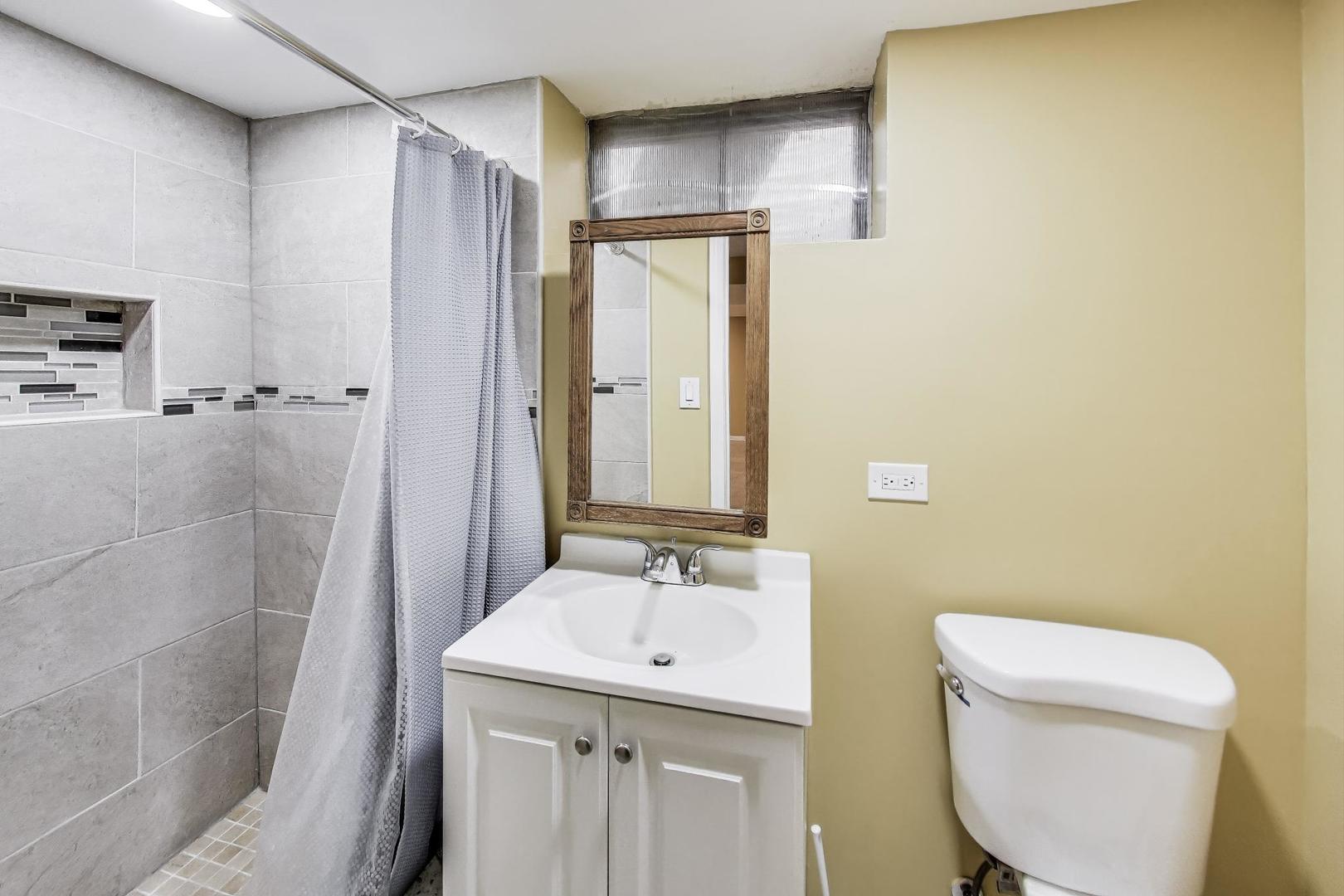 949 Daniel Drive Bensenville, IL 60106 - Photo 18 of 38