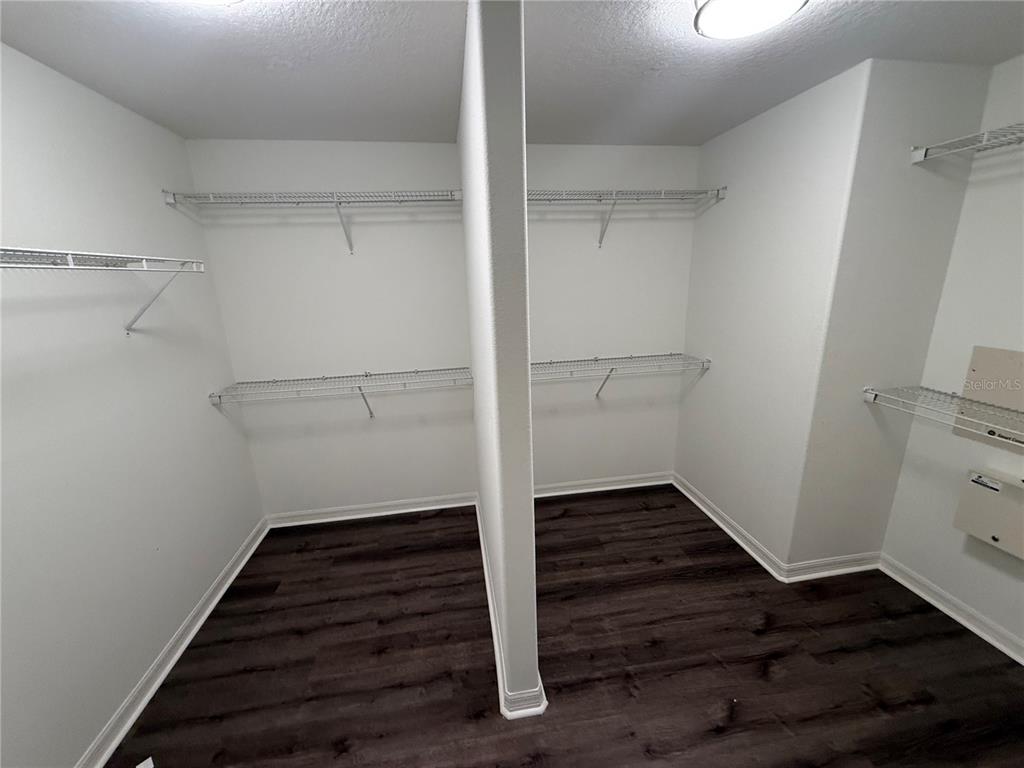 10239 Newminster Loop Ruskin, FL 33573 - Photo 16 of 29 Gallery Image 16